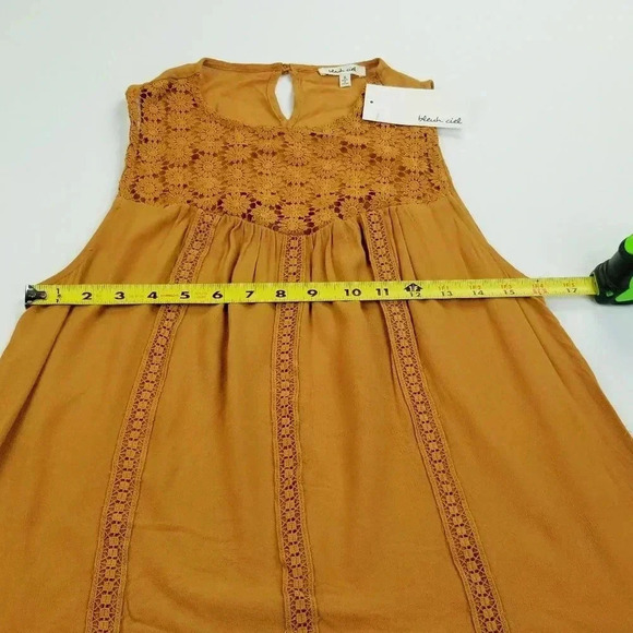 Bleuh Ciel Small Women's Burnt Orange Floral Crochet Lace Rayon Tank Top - Picture 2 of 8